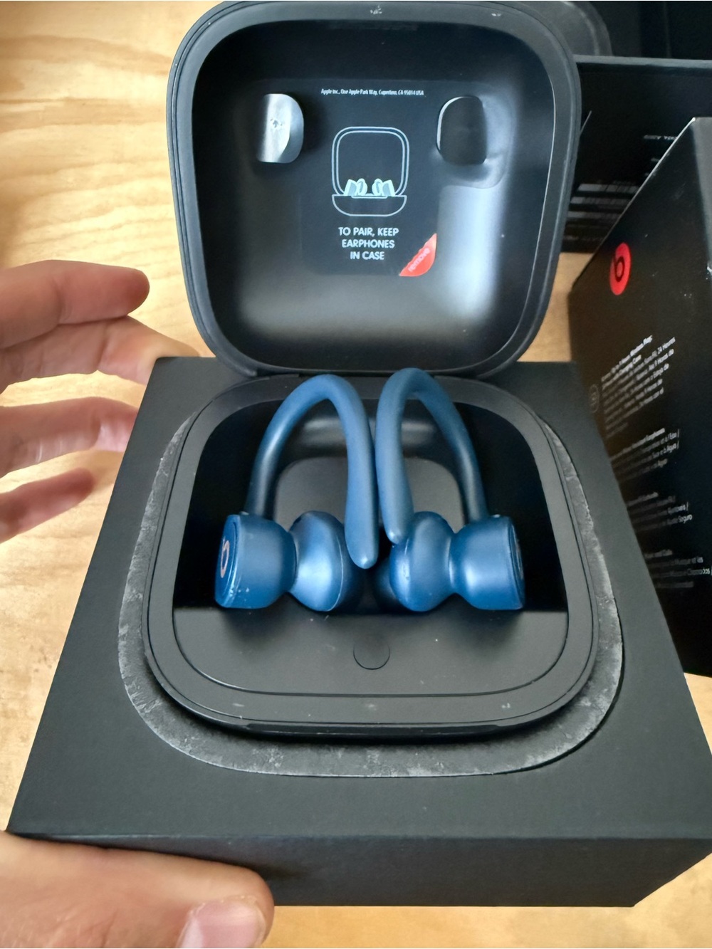 Beats by Dre Powerbeats Pro Wireless Earbuds Blue - Picture 2 of 7
